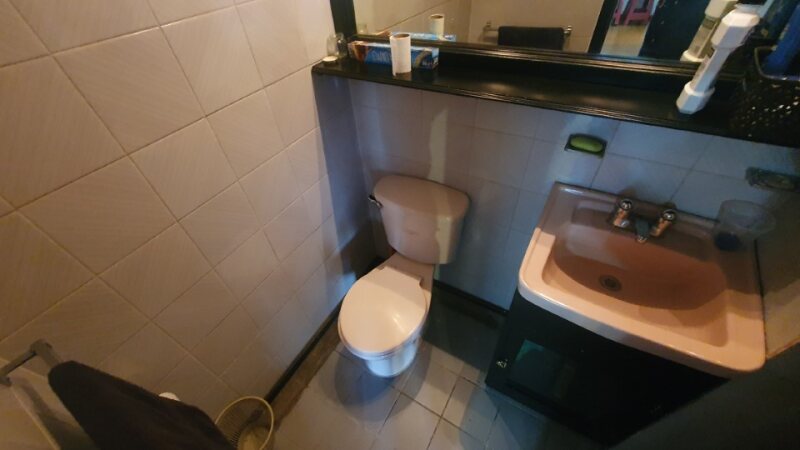 SE VENDE DEPARTAMENTO CALLES RAMON ROCA Y JUAN LEON MERA