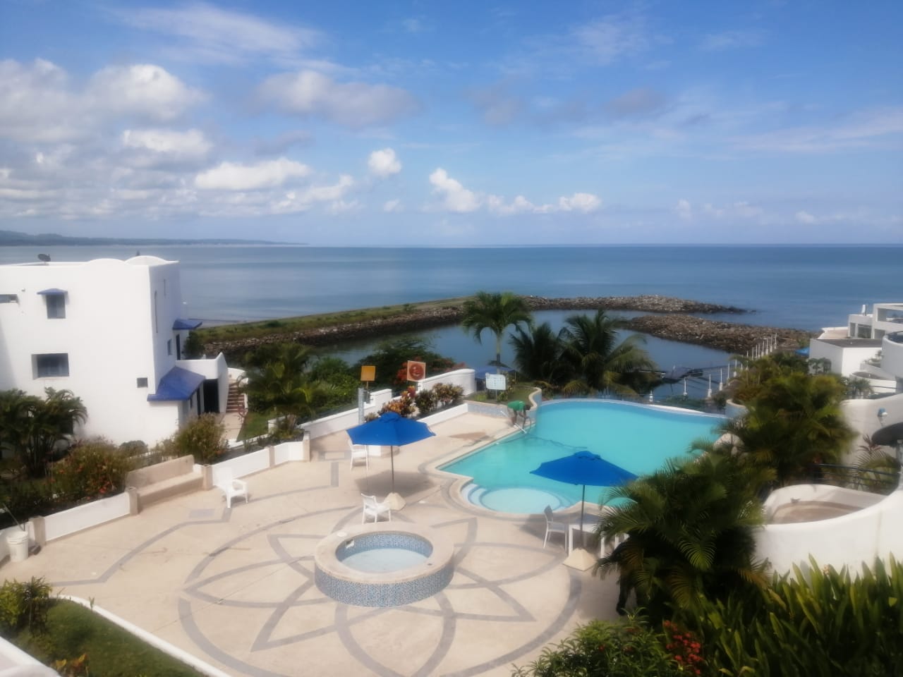 Se Vende Departamento Sector Casa Blanca - SAME - ESMERALDAS