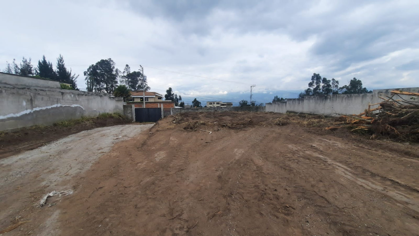 SE ARRIENDA TERRENO SECTOR EMBAJADA AMERICANA - SAN ISIDRO DEL INCA