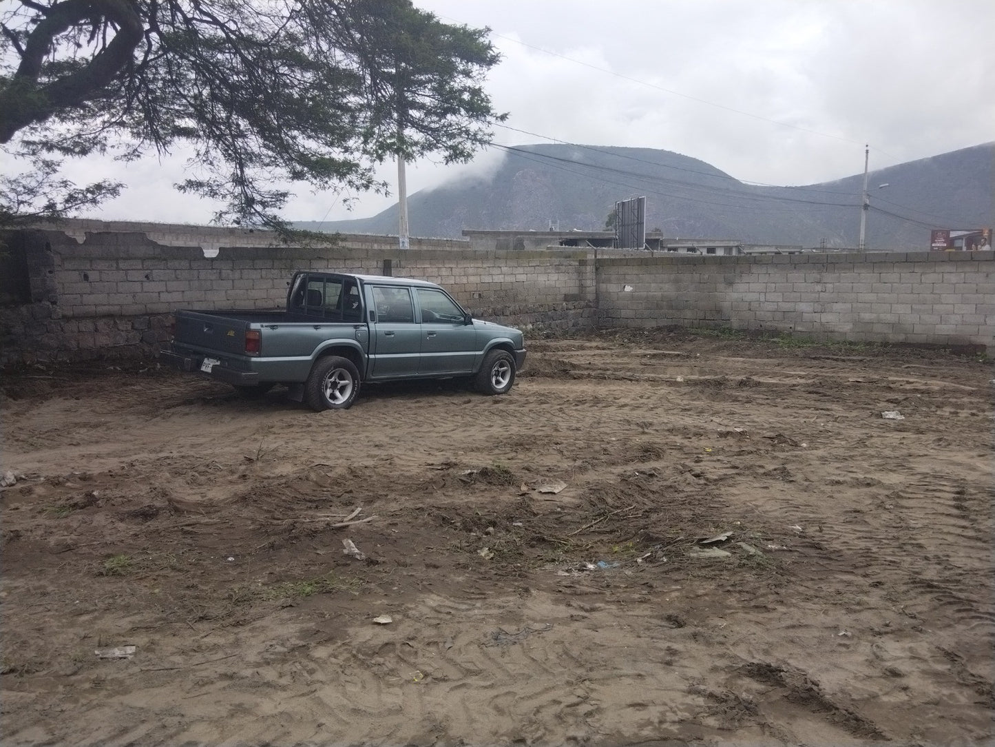 SE VENDE TERRENO SECTOR MITAD DEL MUNDO - SAN ANTONIO DE PICHINCHA