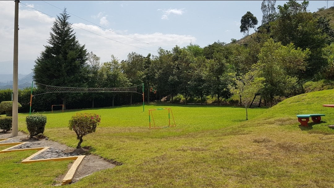 Se Vende Restaurante - Finca en Guayllabamba