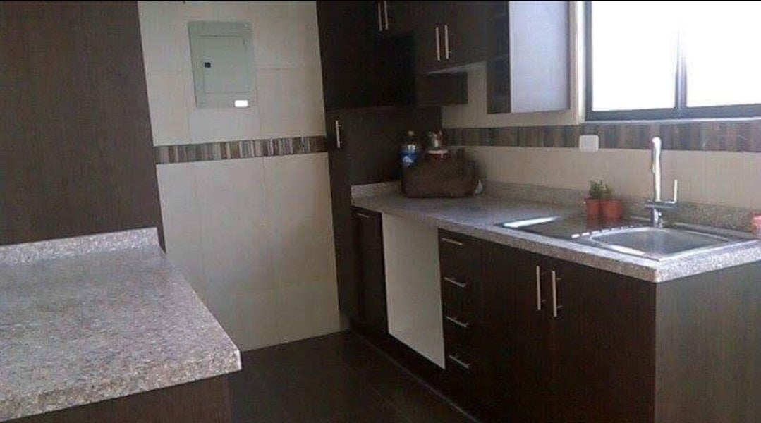 Se Vende Casa - Sector San Isidro del Inca