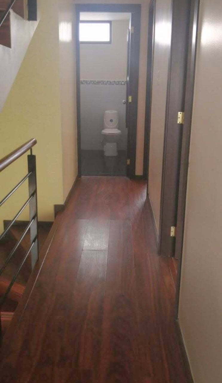 Se Vende Casa - Sector San Isidro del Inca