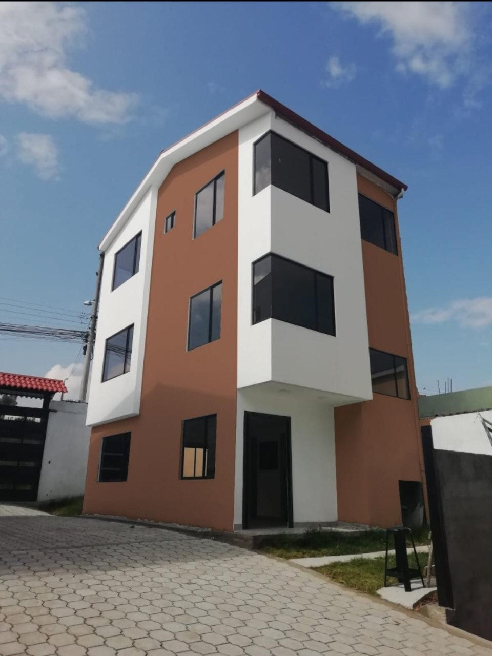 SE VENDE CASA DENTRO DE CONJUNTO SECTOR CARCELÉN