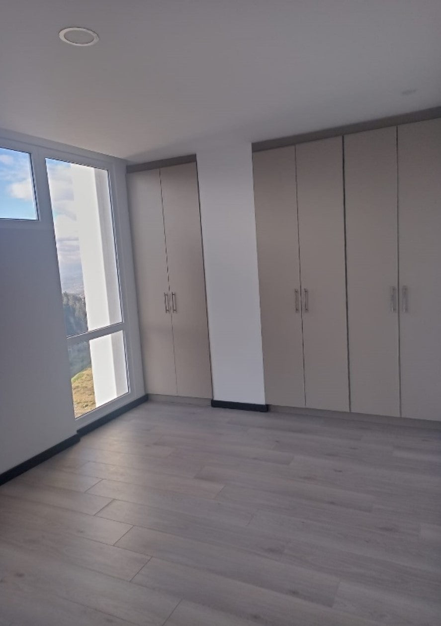 Se Vende Departamento Sector Monteserrin