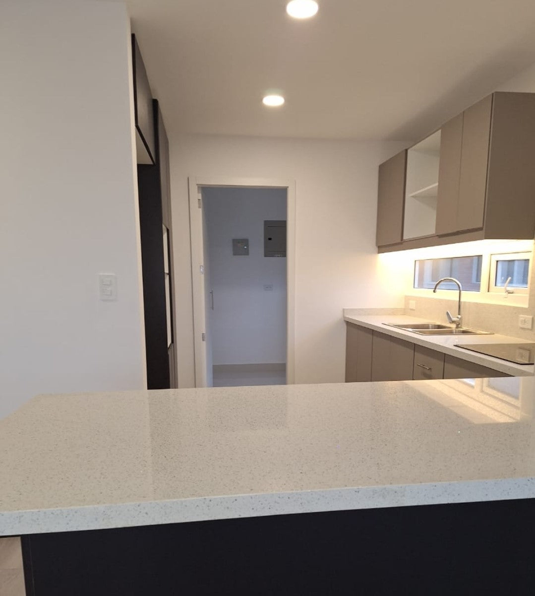Se Vende Departamento Sector Monteserrin