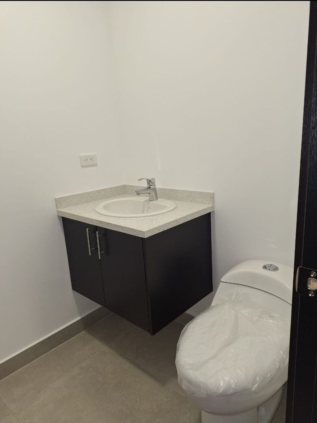 Se Vende Departamento Sector Monteserrin