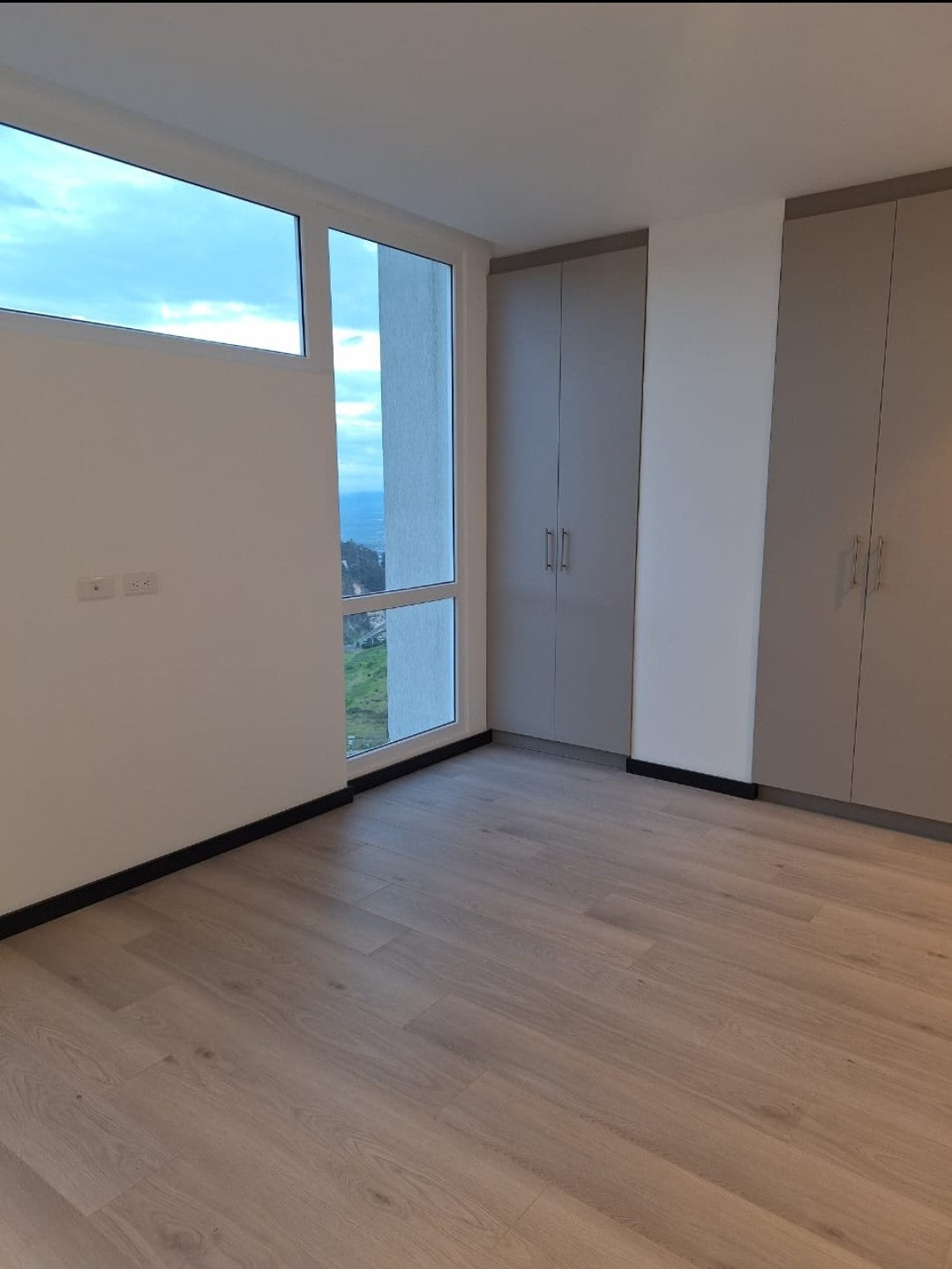 Se Vende Departamento Sector Monteserrin