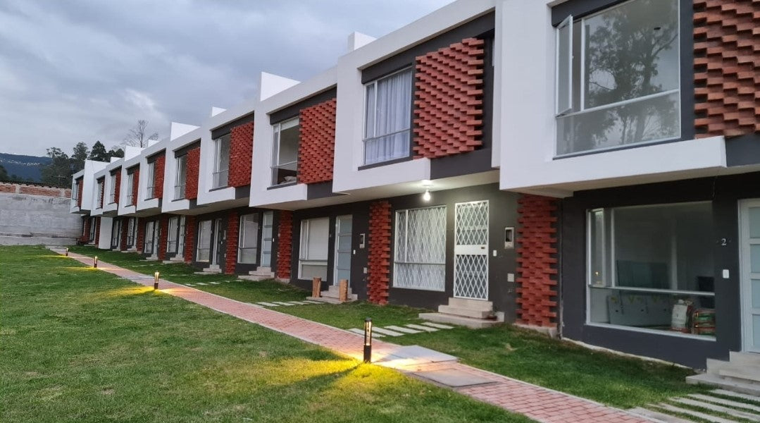 Se Vende Casa a Estrenar en Conocoto