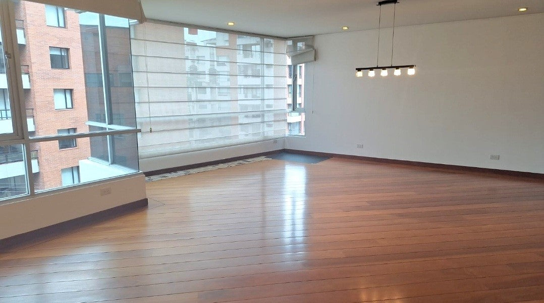 SE VENDE DEPARTAMENTO SECTOR GONZALEZ SUAREZ
