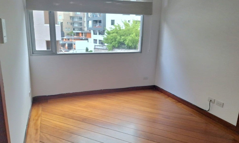 SE VENDE DEPARTAMENTO SECTOR GONZALEZ SUAREZ