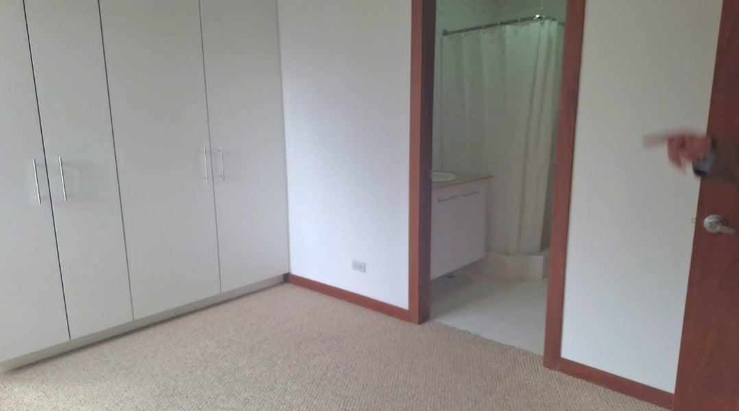 SE VENDE DEPARTAMENTO SECTOR GONZALEZ SUAREZ