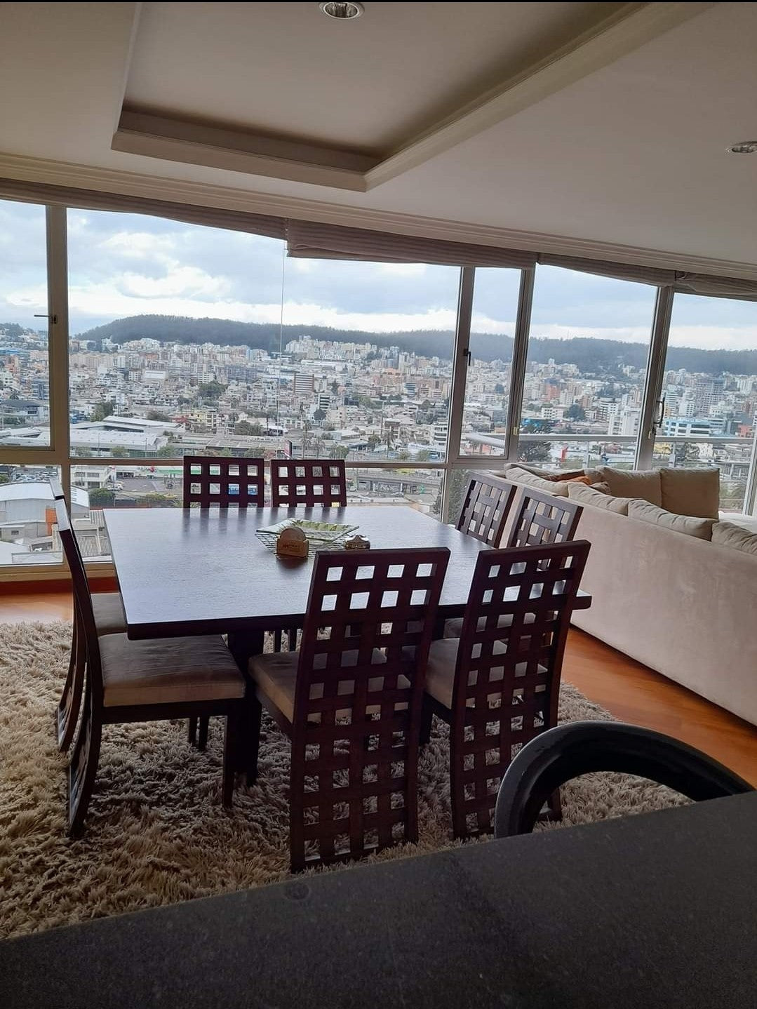 SE VENDE PENTHOUSE DUPLEX SECTOR QUITO TENIS