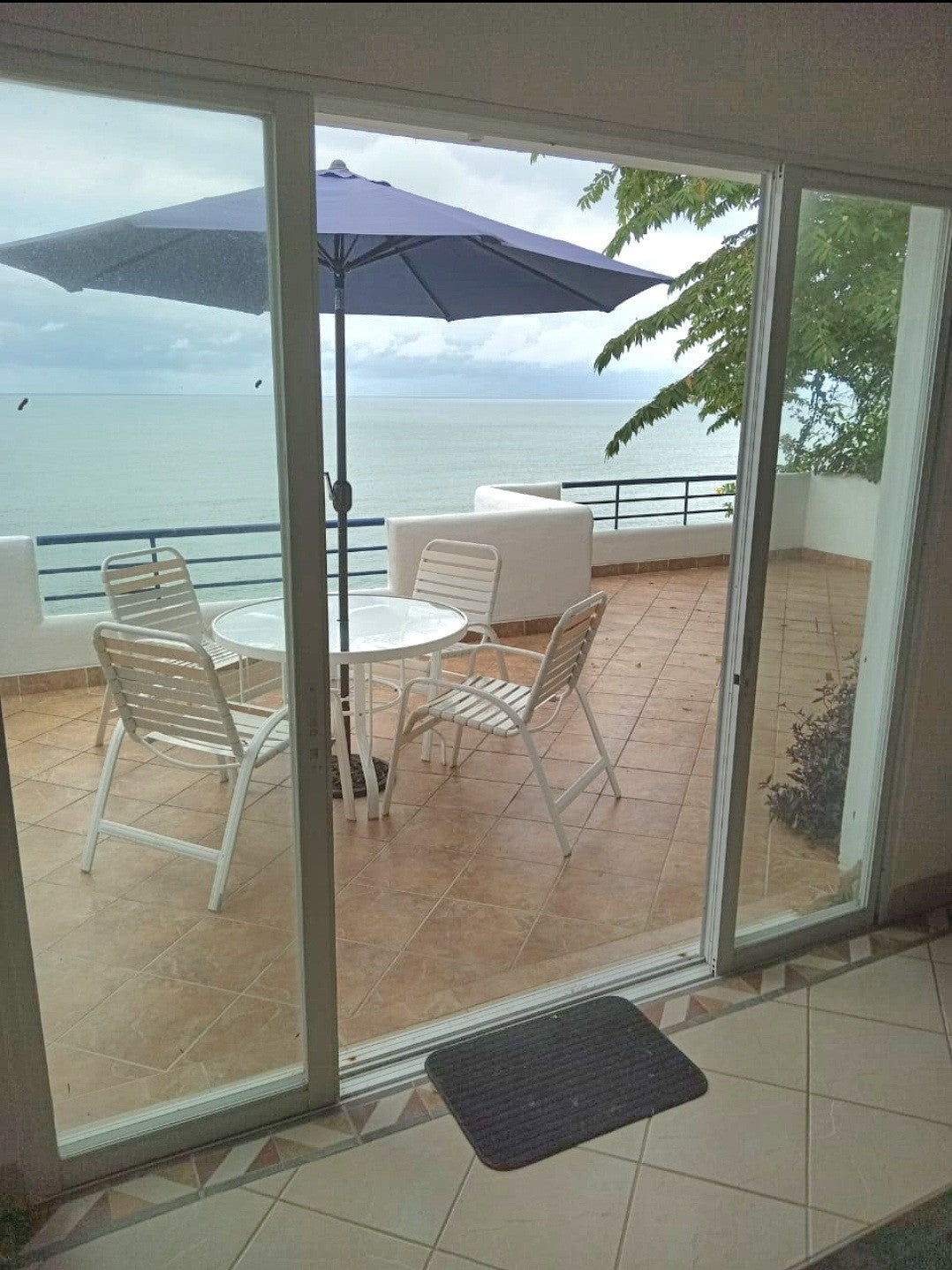 SE VENDE DEPARTAMENTO DUPLEX EN LA PROVINCIA DE ESMERALDAS - SAME - CASA BLANCA.