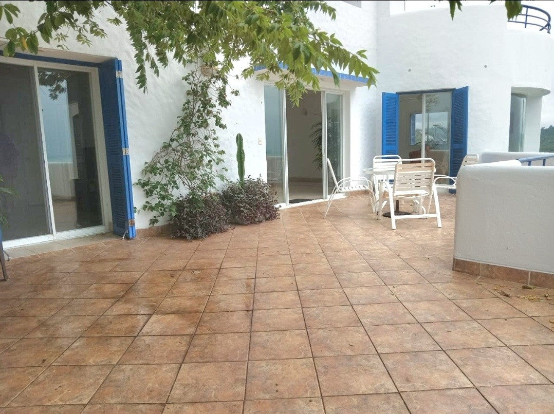 SE VENDE DEPARTAMENTO DUPLEX EN LA PROVINCIA DE ESMERALDAS - SAME - CASA BLANCA.