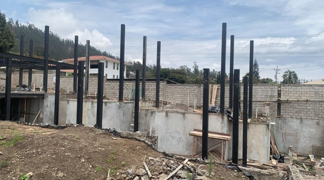 SE VENDE CASAS EN NAYON