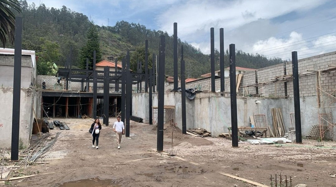 SE VENDE CASAS EN NAYON
