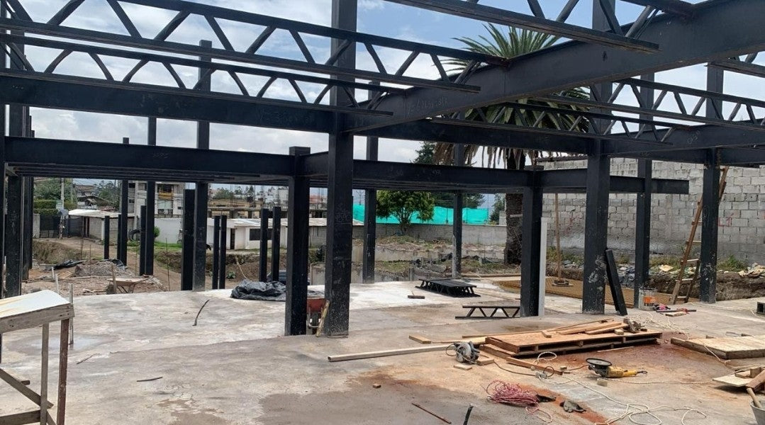SE VENDE CASAS EN NAYON