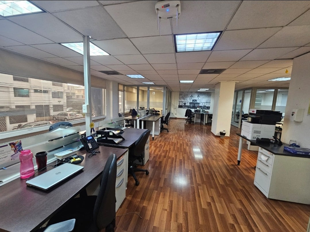 SE VENDE EDIFICIO SECTOR MALL EL JARDIN - AV. AMAZONAS
