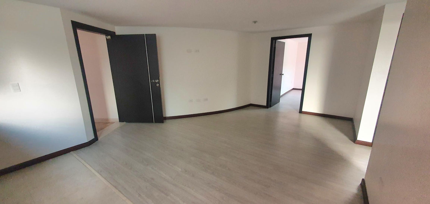 Se Vende Departamento a Estrenar Sector Solca - Calle Nielsen