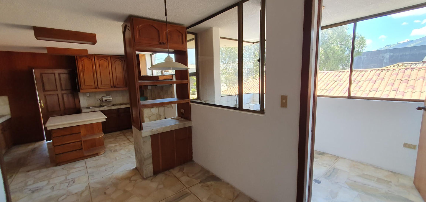Se Vende Edificio en El Sector de La Av El Inca