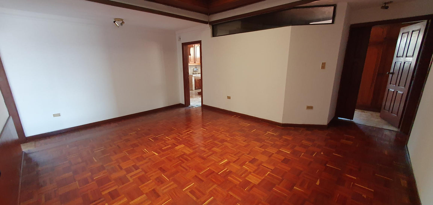 Se Vende Edificio en El Sector de La Av El Inca