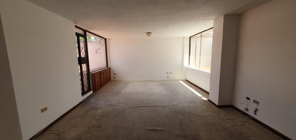 Se Vende Edificio en El Sector de La Av El Inca