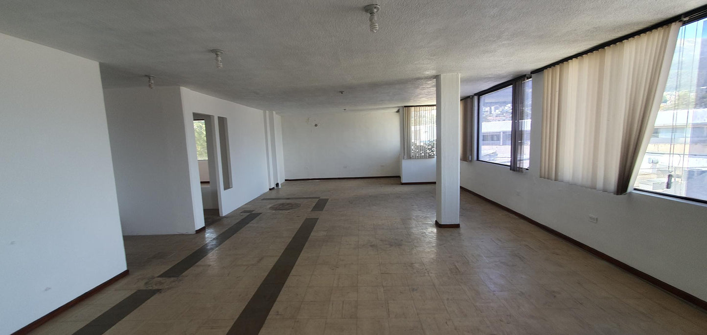 Se Vende Edificio en El Sector de La Av El Inca