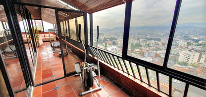 Se Vende Departamento en Conjunto Colinas del Pichincha - Av Occidental