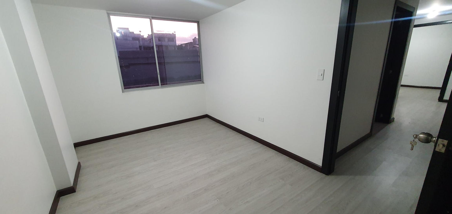 SE VENDE DEPARTAMENTO A ESTRENAR SECTOR SOLCA - CALLE NIELSEN