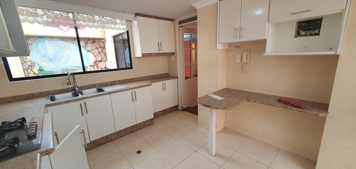 SE ARRIENDA DEPARTAMENTO EN PONCEANO