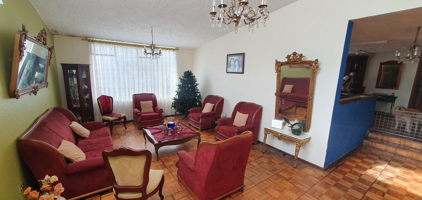 SE VENDE PROPIEDAD SECTOR AV. EL INCA Y AV. 6 DE DICIEMBRE.