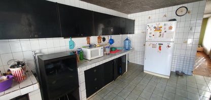 SE VENDE PROPIEDAD SECTOR AV. EL INCA Y AV. 6 DE DICIEMBRE.