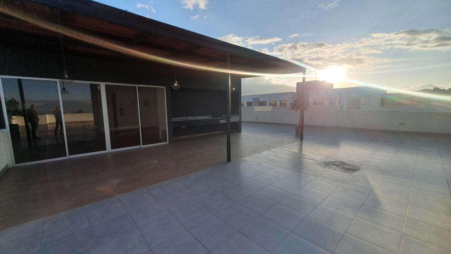 SE VENDE DEPARTAMENTO DENTRO DE CONJUNTO SECTOR SAN ISIDRO DEL INCA.