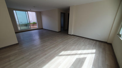 SE VENDE DEPARTAMENTO SECTOR SAN ISIDRO DEL INCA