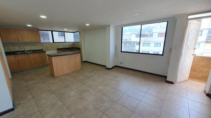 SE VENDE DUPLEX SECTOR COTOCOLLAO - CERCA DE LA REAL AUDIENCIA.