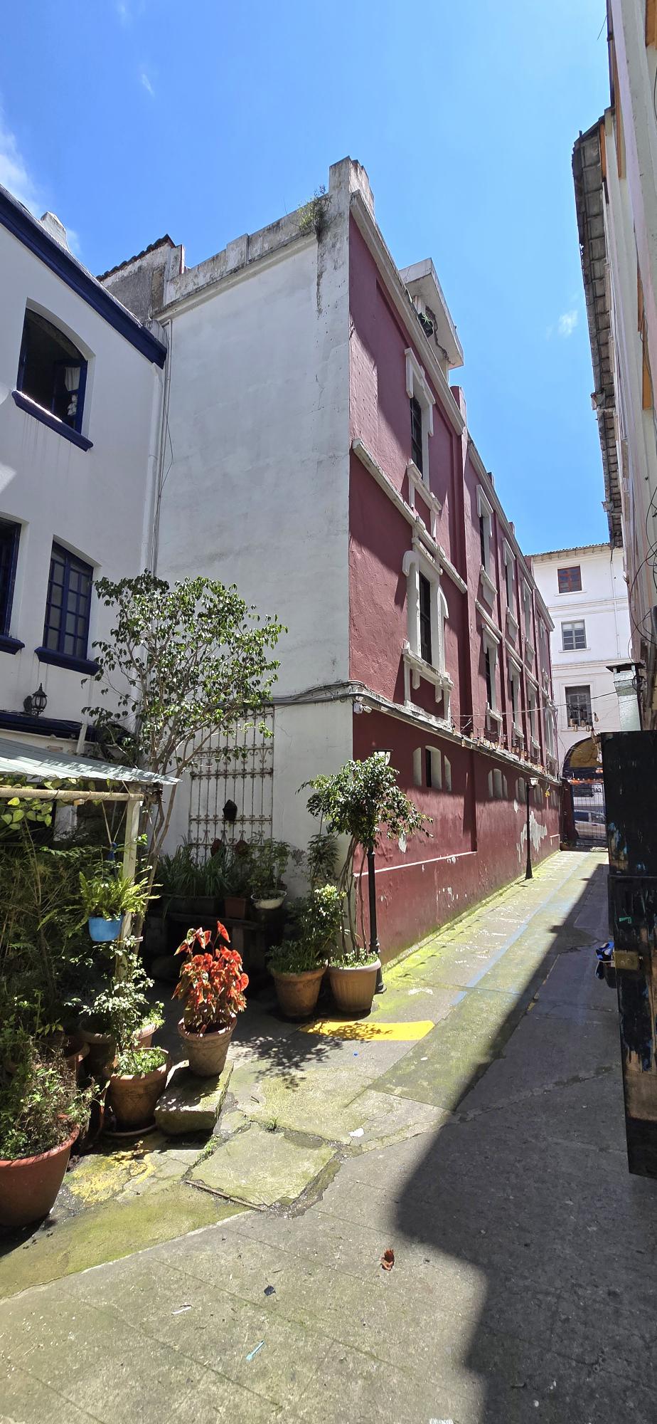 SE VENDE CASA SECTOR CENTRO HISTORICO DE QUITO
