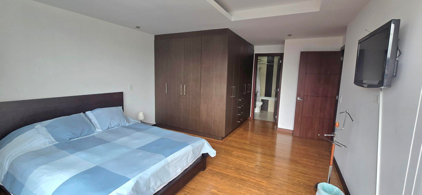 SE VENDE O SE ARRIENDA SUITE AMOBLADA SECTOR SHYRIS Y NNUU