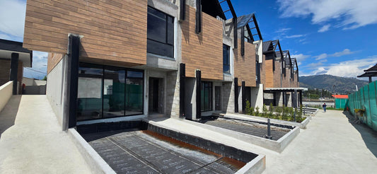 Se Vende Casa en Tumbaco - La Morita II