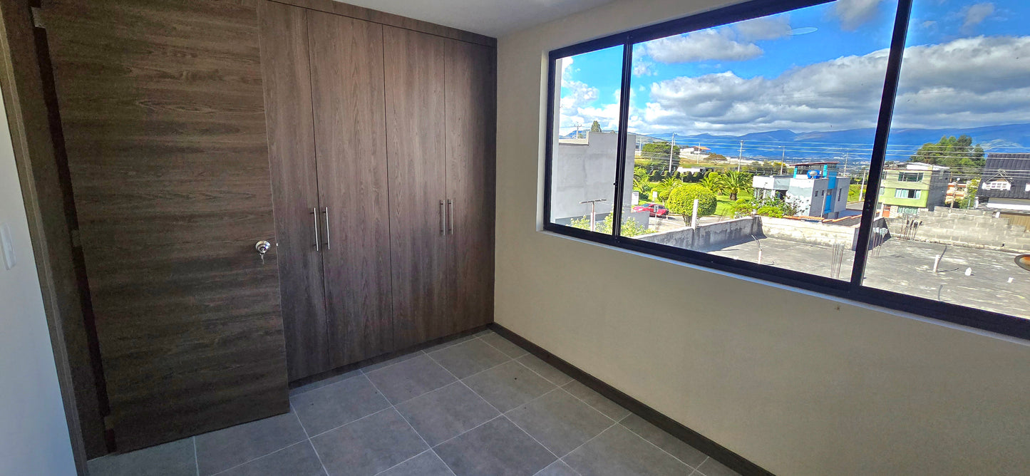 SE VENDE DEPARTAMENTO EN CONOCOTO - VALLE DE LOS CHILLOS
