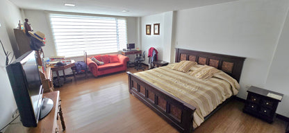 SE VENDE CASA SECTOR MIRAVALLE