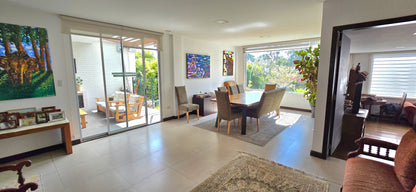 SE VENDE CASA SECTOR MIRAVALLE