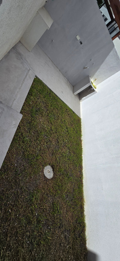 SE VENDE CASA EN SAN ANTONIO DE PICHINCHA-MITAD DEL MUNDO.