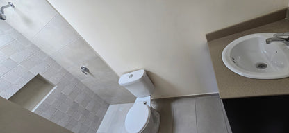 SE VENDE CASA EN SAN ANTONIO DE PICHINCHA-MITAD DEL MUNDO.