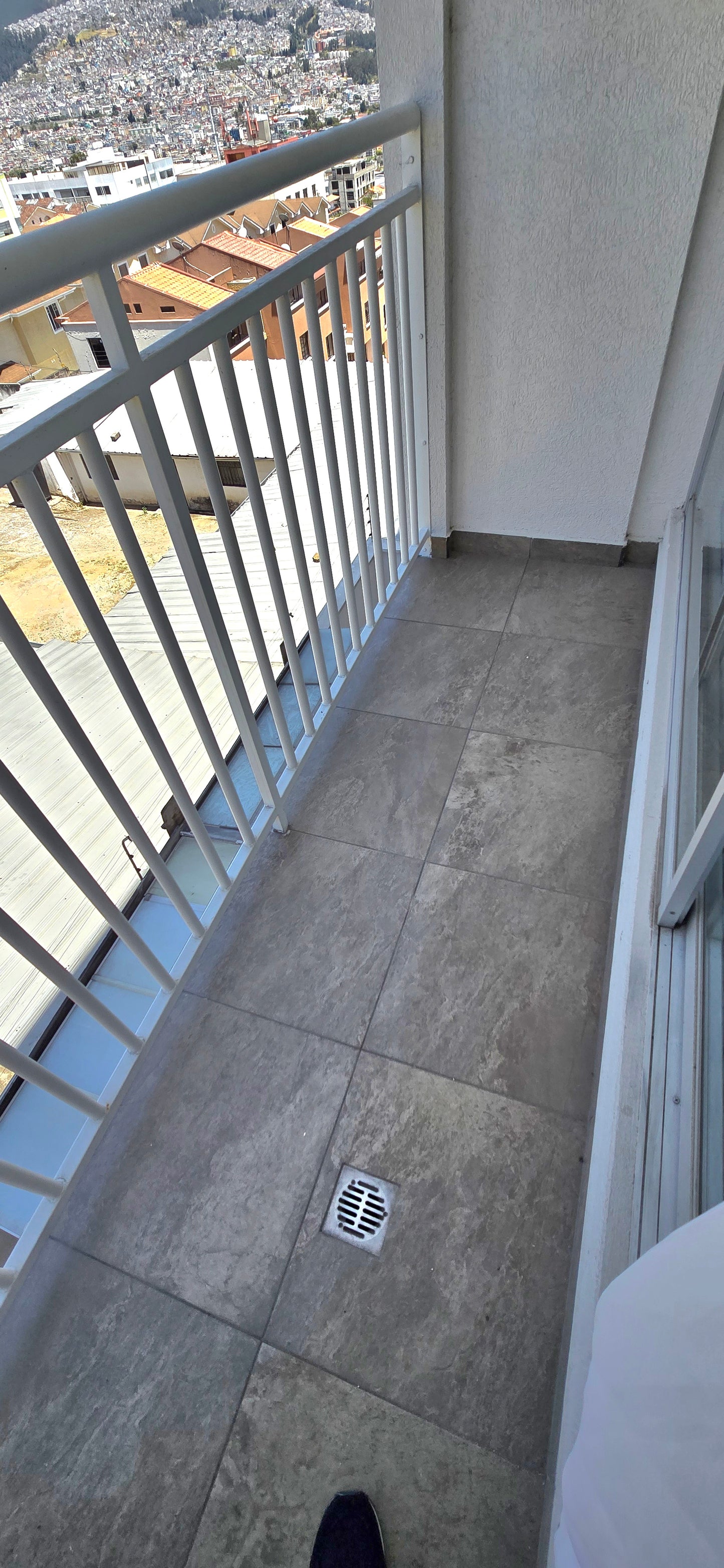 SE VENDE SUITE EN PONCEANO