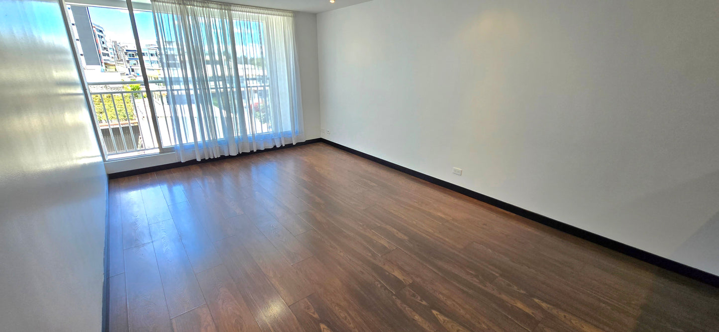 SE VENDE SUITE EN PONCEANO