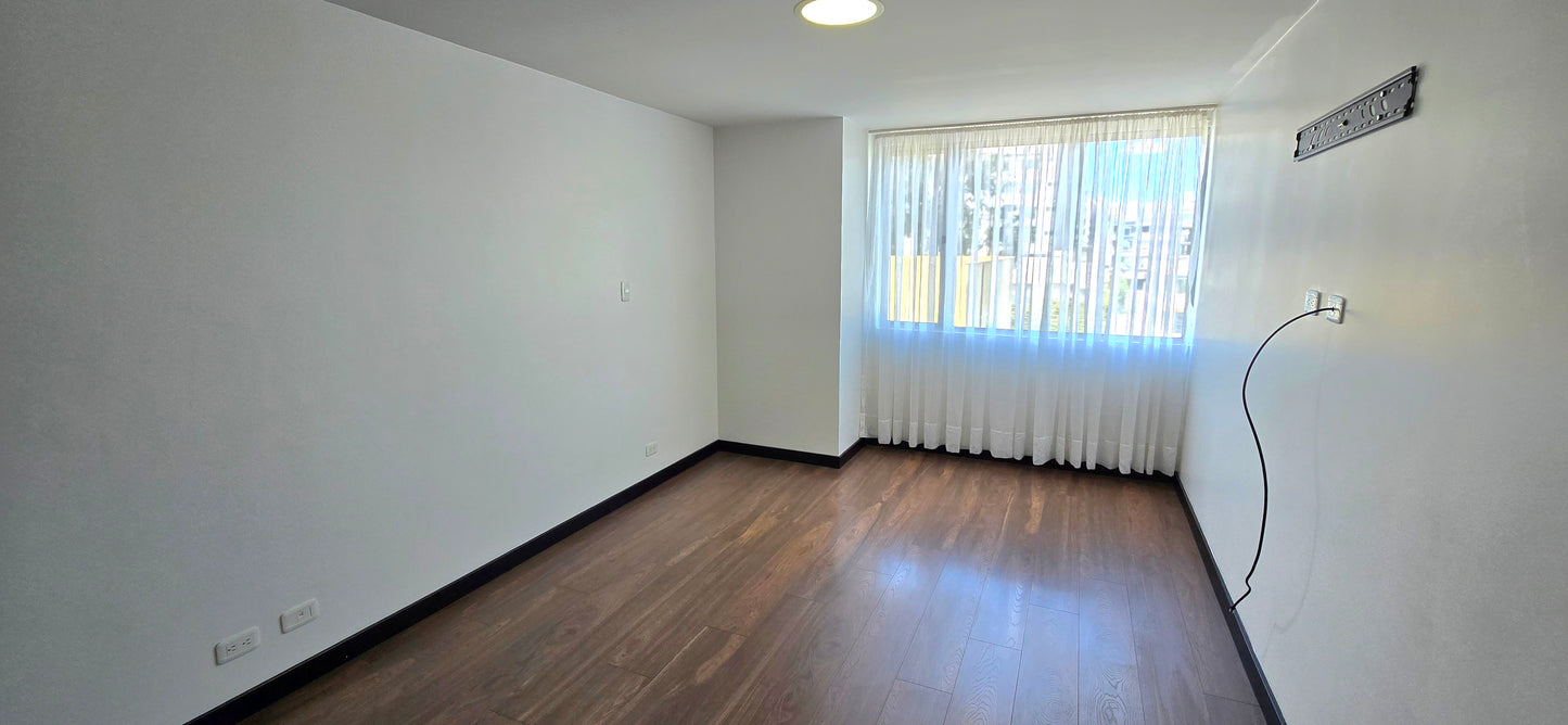 SE VENDE SUITE EN PONCEANO