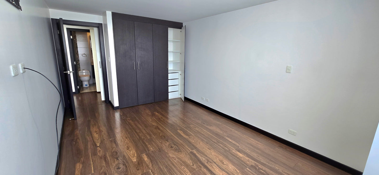 SE VENDE SUITE EN PONCEANO