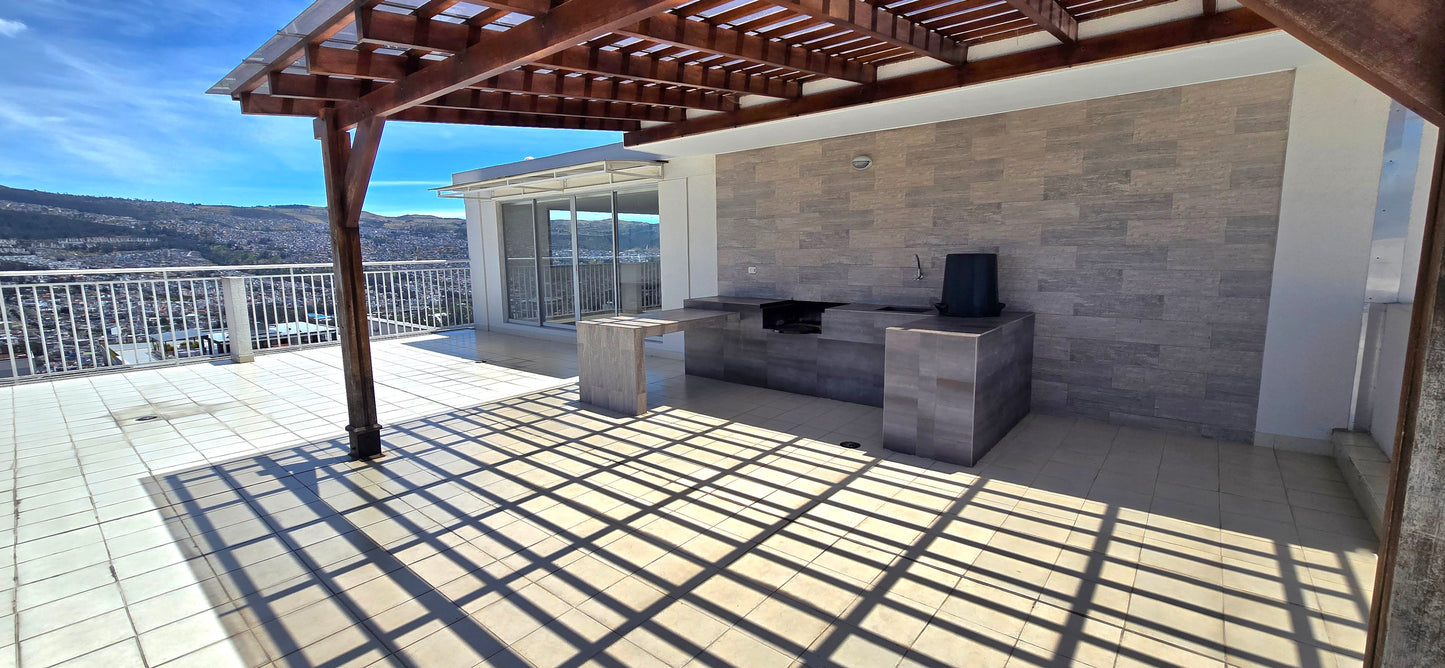 SE VENDE SUITE EN PONCEANO