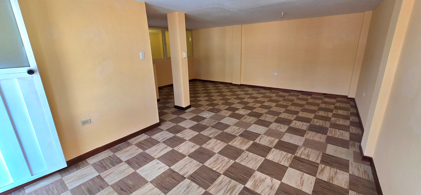 SE VENDE CASA EN CALDERÓN